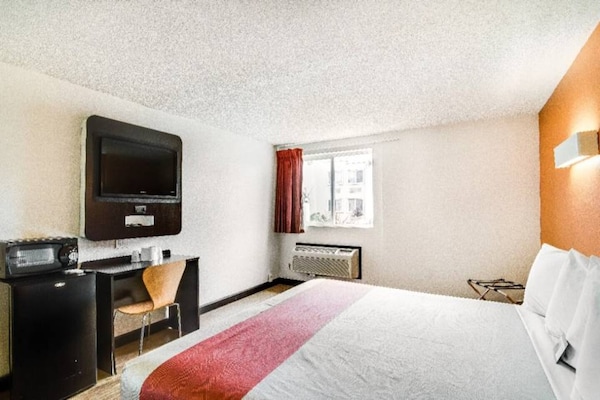 Foto van 2 tweepersoonsbedden (queensize) | Niet-roken, koelkast (Micfridge) - Facilities