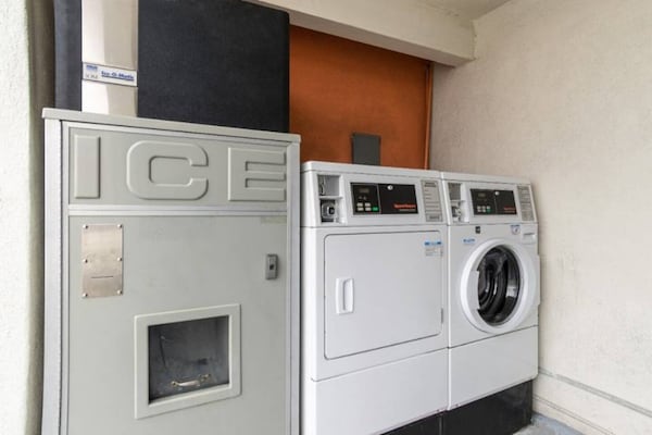 Foto van 2 tweepersoonsbedden (queensize) | Roken toegestaan - Facilities