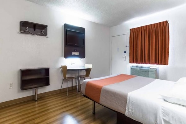 Foto van 1 tweepersoonsbed (queensize) | Roken toegestaan - Vakantiehuis in Long Beach - BedRoom