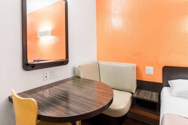 Foto van 1 tweepersoonsbed (queensize) | Roken toegestaan - Vakantiehuis in Long Beach - Facilities
