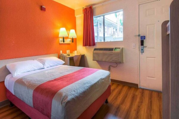 Foto van 1 tweepersoonsbed | Niet-roken - Vakantiehuis in Chino - BedRoom