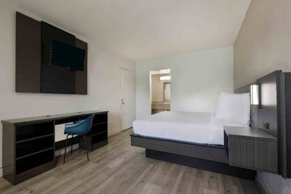 Foto van 1 kingsize bed | Rookvrij, Keuken - Vakantiehuis in Artesia - BedRoom