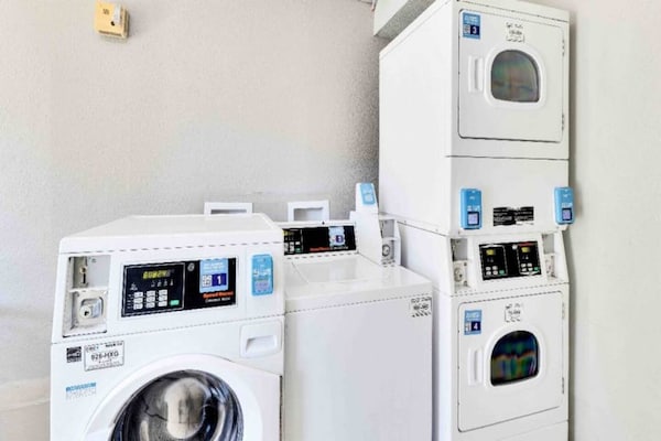 Foto van 2 tweepersoonsbedden | Minikoelkast - Vakantiehuis in Austin - Facilities