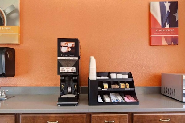 Foto van 2 tweepersoonsbedden (queensize) | Roken - Vakantiehuis in Shepherdsville - Facilities