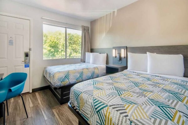 Foto van 2 tweepersoonsbedden | Rookvrij - Vakantiehuis in Russellville - Facilities