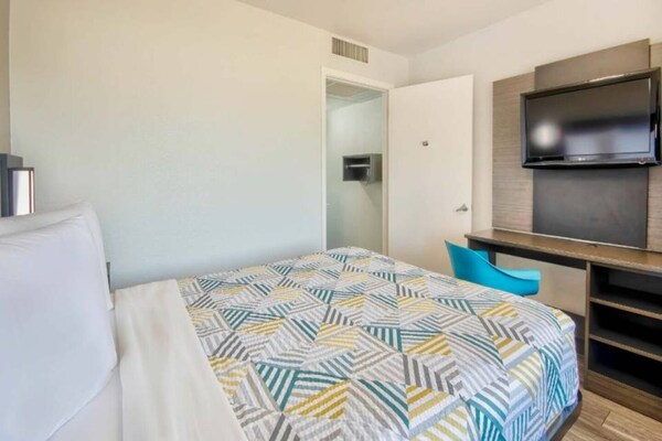Foto van 1 tweepersoonsbed (queensize) | Roken mogelijk - Vakantiehuis in Russellville - Facilities