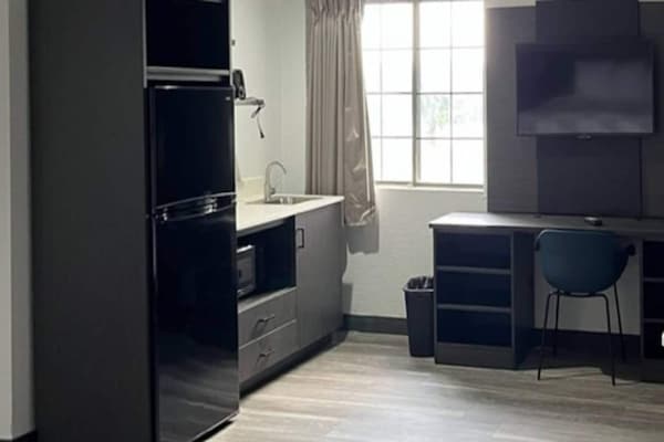 Foto van 2 tweepersoonsbedden | Rookoven, koelkast - Vakantiehuis in Little Rock AR - BedRoom
