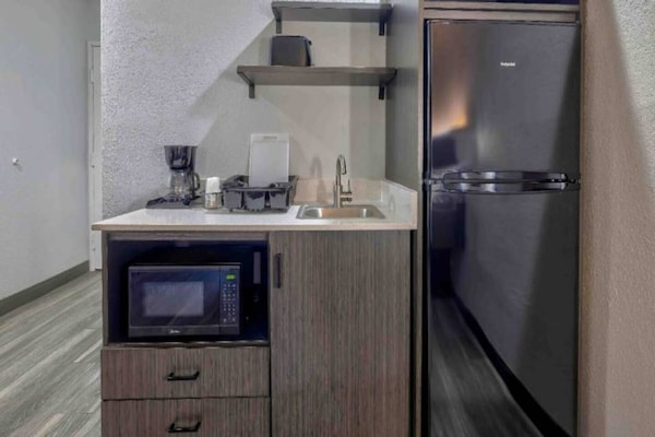 Foto van 1 tweepersoonsbed (queensize|Roken toegesta Keuken - Kitchen
