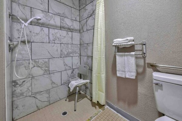 Foto van 2 tweepersoonsbedden | Roken toegestaan, Keuken - Vakantiehuis in Little Rock AR - Facilities