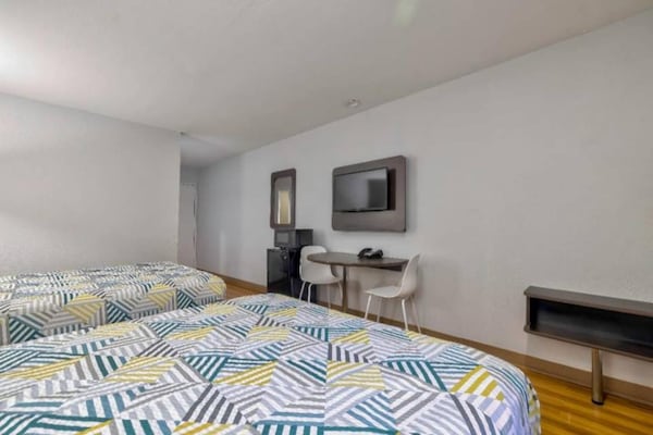 Foto van 2 tweepersoonsbedden | Roken toegestaan, Keuken - Vakantiehuis in Little Rock AR - BedRoom