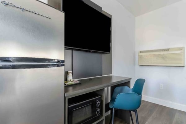 Foto van 2 tweepersoonsbedden | Nsmk, koelkast - Vakantiehuis in Madera CA - Facilities