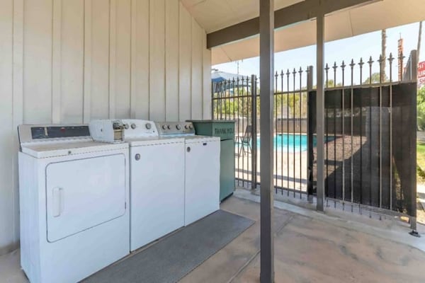 Foto van 2 tweepersoonsbedden | Nsmk, koelkast - Vakantiehuis in Madera CA - Facilities