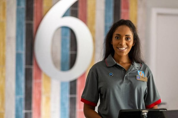 Foto van 1 tweepersoonsbed (Queensize) | Motel 6 Lantana - Vakantiehuis in Lantana - Facilities