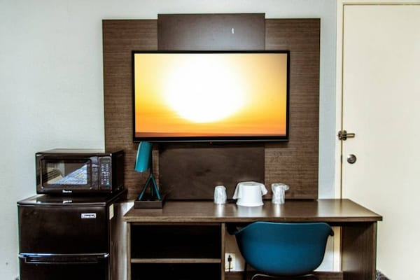 Foto van 2 tweepersoonsbedden | Premium, Micfridge - Vakantiehuis in Lantana - Facilities