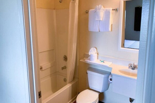 Foto van 2 tweepersoonsbedden | Rookvrij, Keuken - Vakantiehuis in Myrtle Beach SC - BathRoom