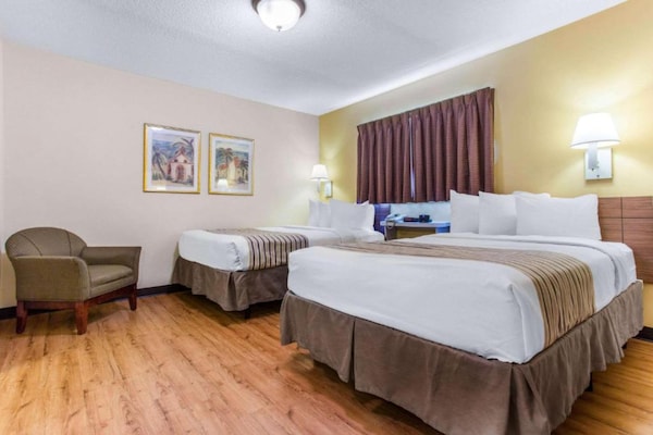 Foto van 2 tweepersoonsbedden | Roken toegestaan, Keuken - Vakantiehuis in Myrtle Beach - BedRoom