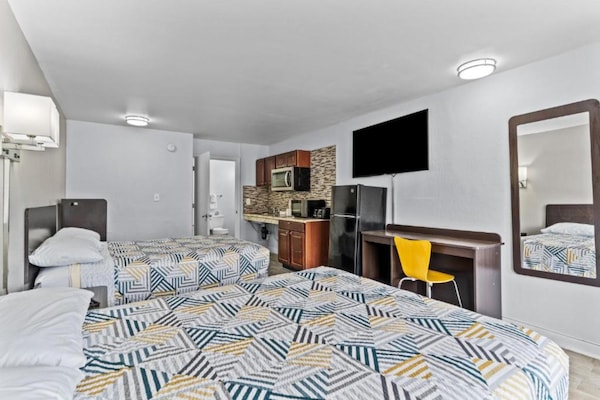 Foto van 2 tweepersoonsbedden | Nsmk, keuken - Vakantiehuis in Wilmington - BedRoom