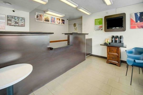 Foto van 2 tweepersoonsbedden (queensize) | Rookvrij - Vakantiehuis in LIMA - FloorPlan