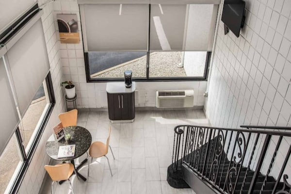 Foto van 1 kingsize bed | Rookvrij, bubbelbad - Vakantiehuis in Somers Point - FloorPlan