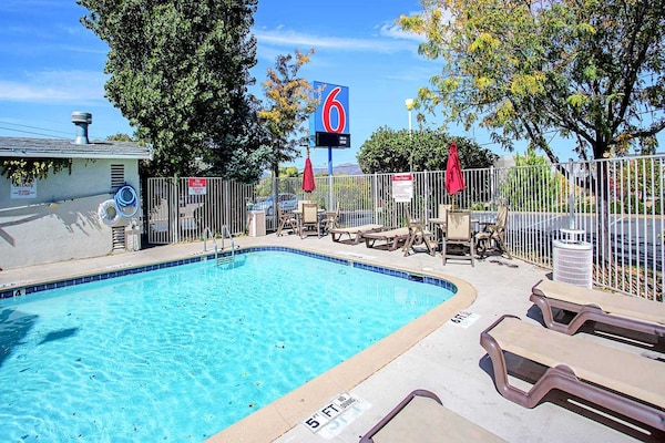 Foto van 2 tweepersoonsbedden | Koelkast - Vakantiehuis in Prescott - Pool