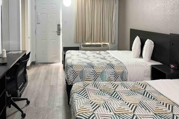 Foto van 2 tweepersoonsbedden | Rookvrij, Keuken - Vakantiehuis in Phoenix - Facilities