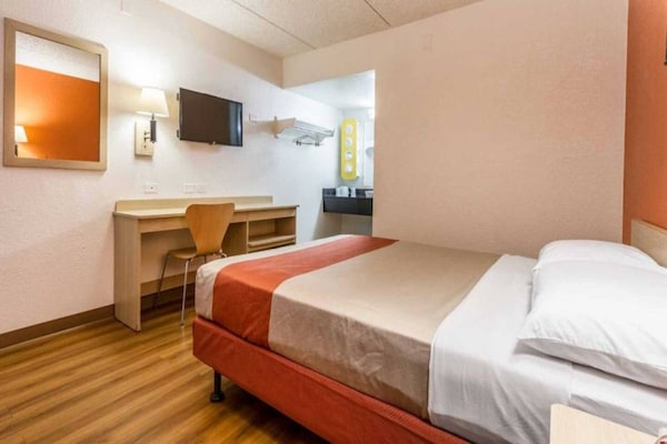 Foto van 1 tweepersoonsbed (Queensize) | Luchthaven Phoenix - BedRoom