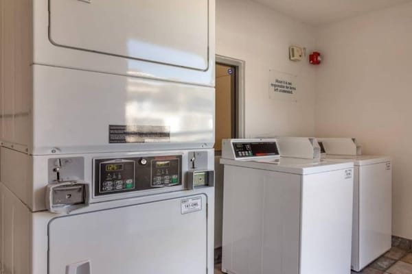 Foto van 1 tweepersoonsbed | Toegankelijk voor mindervaliden / Badkuip / Minikoelkast - Facilities
