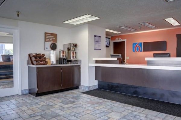 Foto van 2 tweepersoonsbedden | roken - Vakantiehuis in The Dalles - FloorPlan