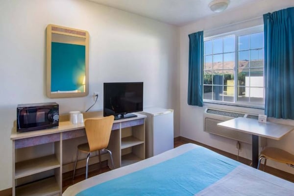 Foto van 1 tweepersoonsbed (queensize) | Roken toegestaan - Vakantiehuis in The Dalles - BedRoom