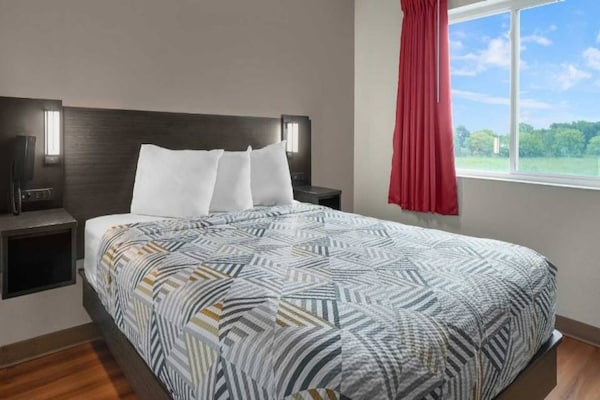 Foto van 1 tweepersoonsbed (queensize) | Magnetron (magnetron), rookvrij - BedRoom