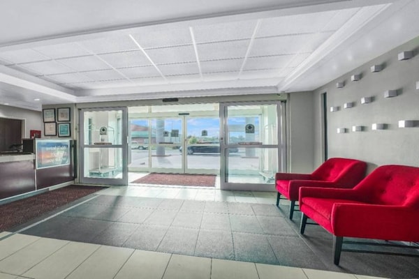 Foto van 1 tweepersoonsbed (queensize) | Toegankelijk, koelkast, NSMK - FloorPlan