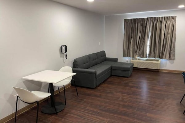 Foto van 1 tweepersoonsbed (Queensize) | NSMK keuken, slaapbank - Facilities