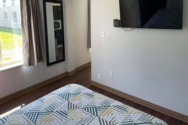 Foto van 1 tweepersoonsbed (Queensize) | NSMK keuken, slaapbank - BedRoom