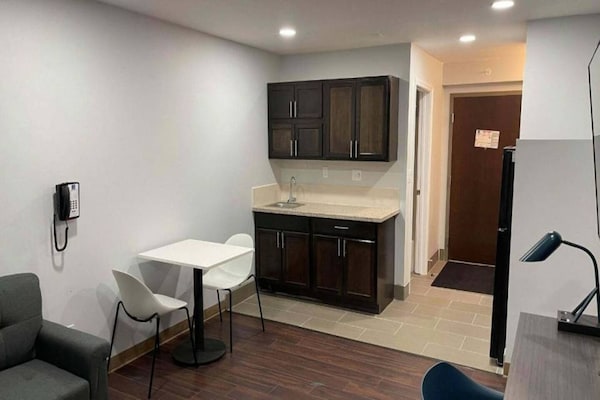 Foto van 2 tweepersoonsbedden | Nsmk, keuken, slaapbank - Vakantiehuis in Peoria IL - BedRoom