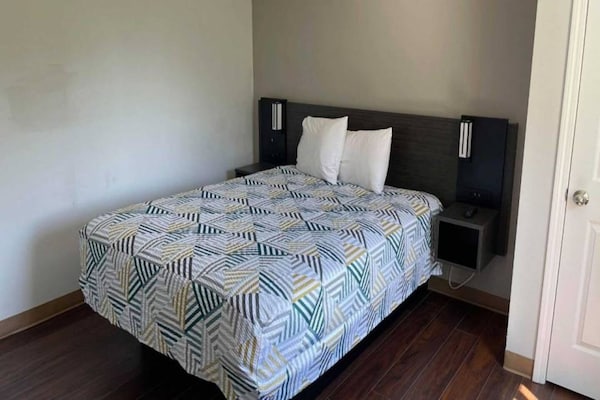 Foto van 2 tweepersoonsbedden | Nsmk, keuken, slaapbank - Vakantiehuis in Peoria IL - BedRoom