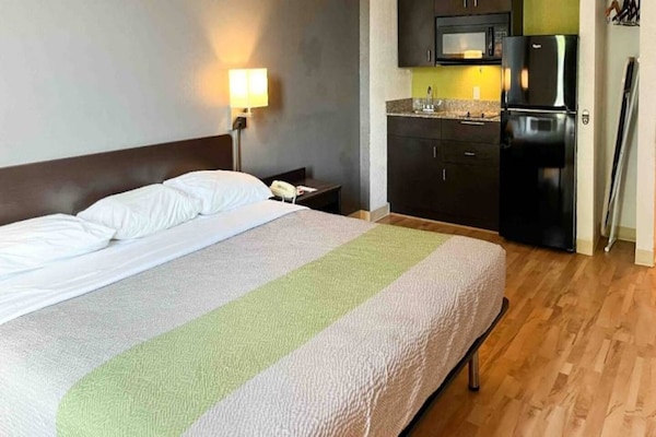 Foto van 1 kingsize bed | Roken toegestaan, Keuken - Vakantiehuis in Clarion - BedRoom