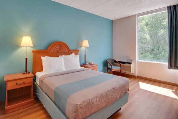 Foto van 1 tweepersoonsbed (queensize) | Rookvrij, bubbelbad - BedRoom