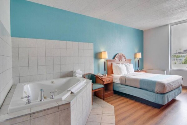 Foto van 1 tweepersoonsbed (queensize) | Rookvrij, bubbelbad - BedRoom