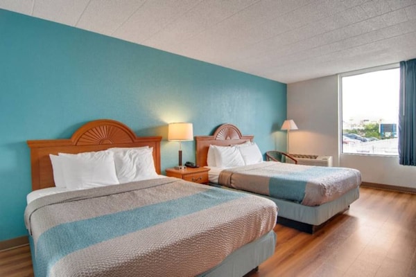 Foto van 2 tweepersoonsbedden (queensize) | Roken toegestaan - BedRoom