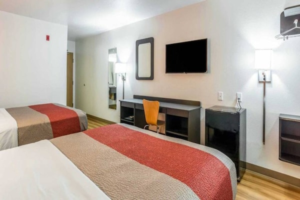 Foto van 2 tweepersoonsbedden (queensize) | Roken toegestaan - BedRoom