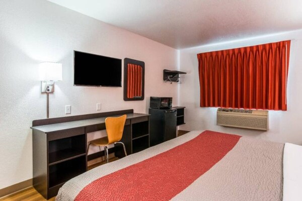 Foto van 1 kingsize bed | Suite, NSMK, bubbelbad - Vakantiehuis in HARRISVILLE - BedRoom