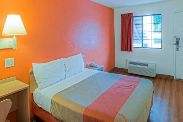 Foto van 1 tweepersoonsbed (Queensize) | Redding, Californië - BedRoom