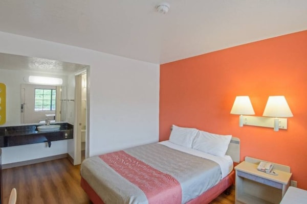 Foto van 1 tweepersoonsbed (Queensize) | Redding, Californië - BedRoom