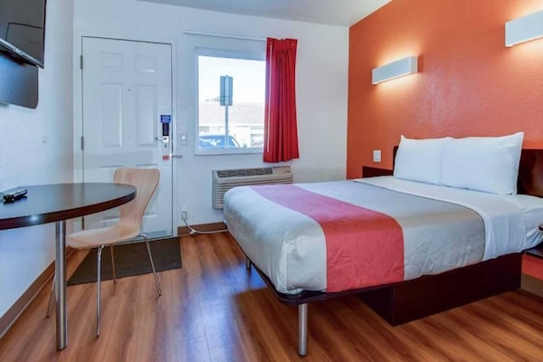 Foto van 1 tweepersoonsbed (Queensize) | Rolstoeltoegankelijk bad (Nsmk) - BedRoom