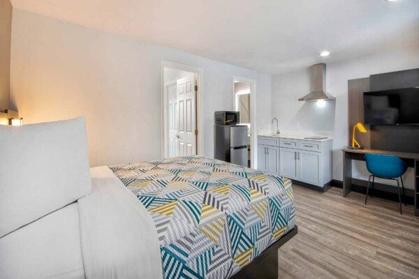 Foto van 1 kingsize bed | Rookvrij, Keuken - Vakantiehuis in Eureka - BedRoom