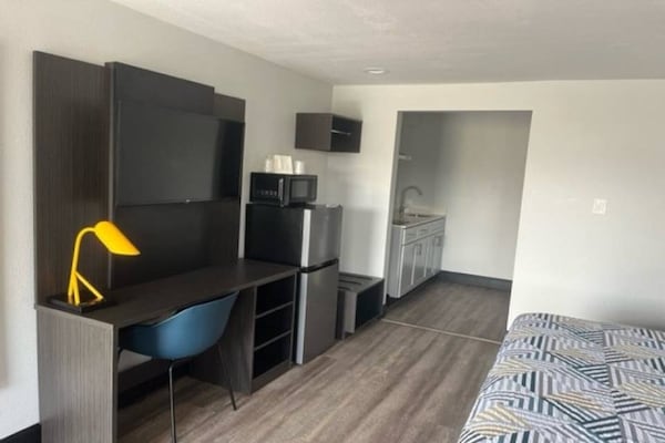 Foto van 2 tweepersoonsbedden | Rookvrij, Keuken - Vakantiehuis in Eureka - BedRoom