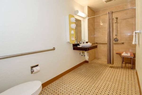 Foto van 2 tweepersoonsbedden (queensize) | Rookvrij - Vakantiehuis in Riverside - Facilities