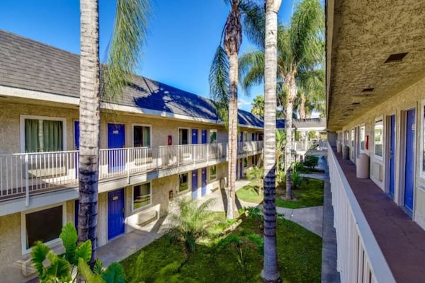 Foto van 1 tweepersoonsbed (queensize) | Roken toegestaan - Vakantiehuis in Riverside - Facilities