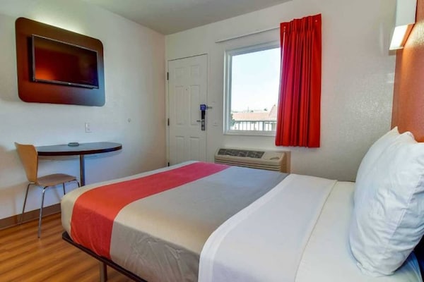 Foto van 1 tweepersoonsbed (queensize) | Roken toegestaan - Vakantiehuis in Riverside - BedRoom