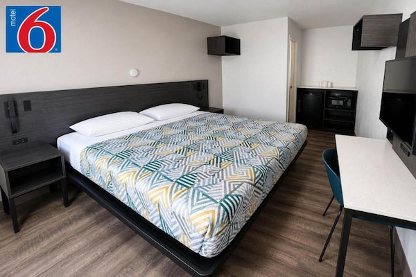 Foto van 1 kingsize bed | Micfridge - Vakantiehuis in Yreka - BedRoom